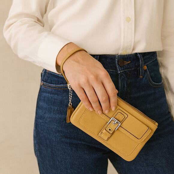 Coach VTG Soho Leather Wristlet Wallet Clutch Camel/Butterscotch - Picture 1 of 8